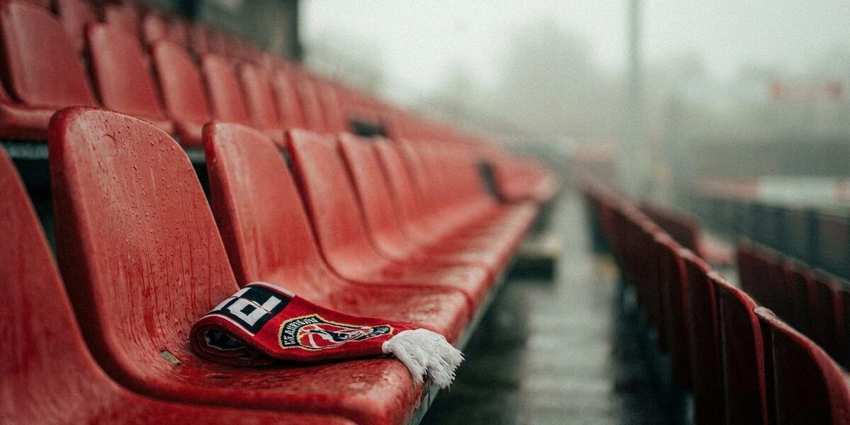 Empty seats at Emirates Stadium — the price debate